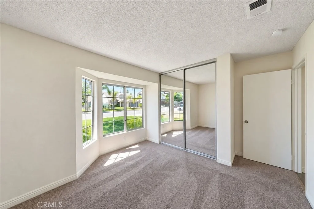 Photo of 1291 Comiskey Court