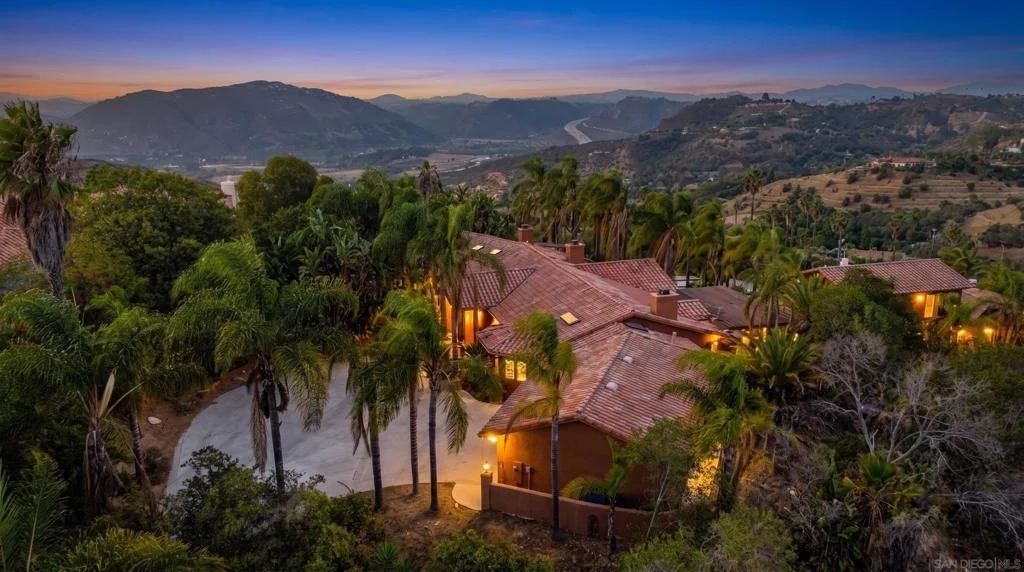 Photo of 2369 Vern Dr