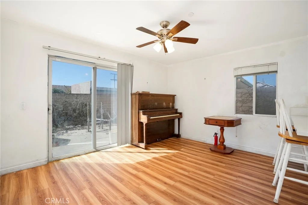 Photo of 893 W Kemp Court