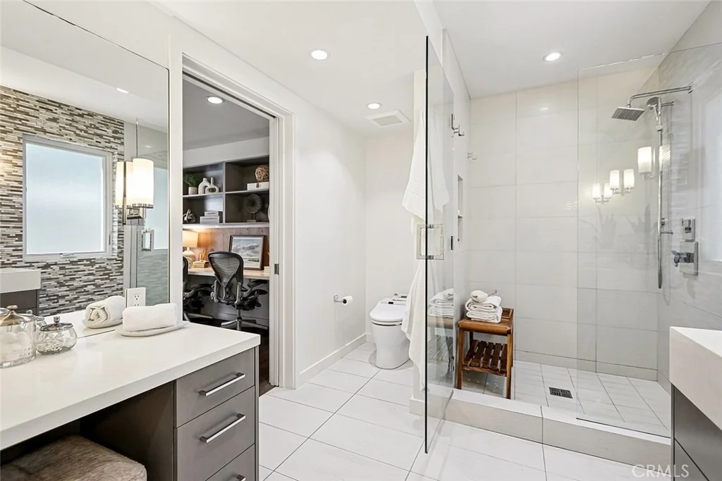 Photo of 301 25th