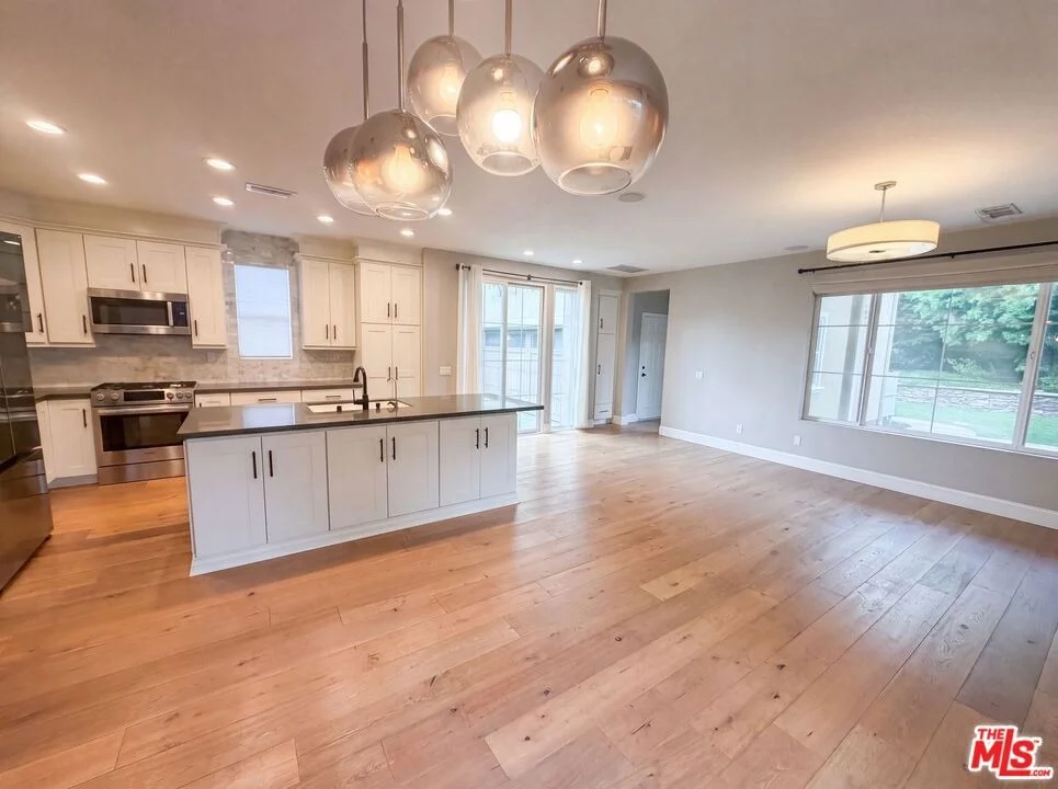 Photo of 48 Laurelhurst Drive
