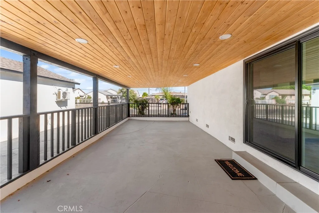 Photo of 8908 8910 Lev Avenue