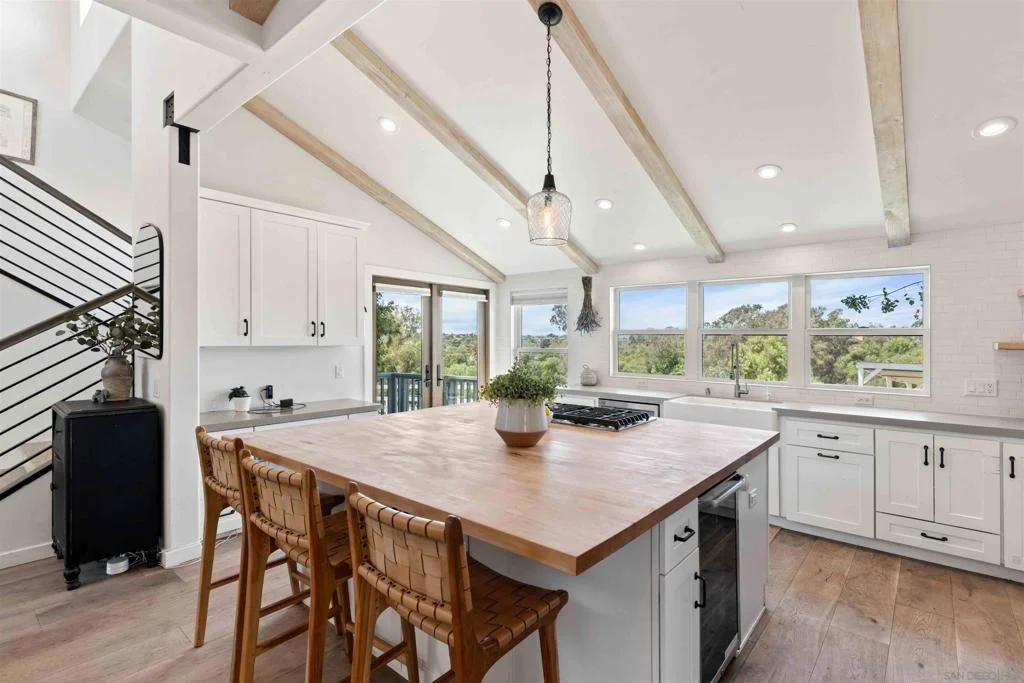 Photo of 3003 Guajome Lake Road
