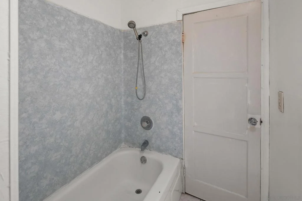 Photo of 2463 Hardy