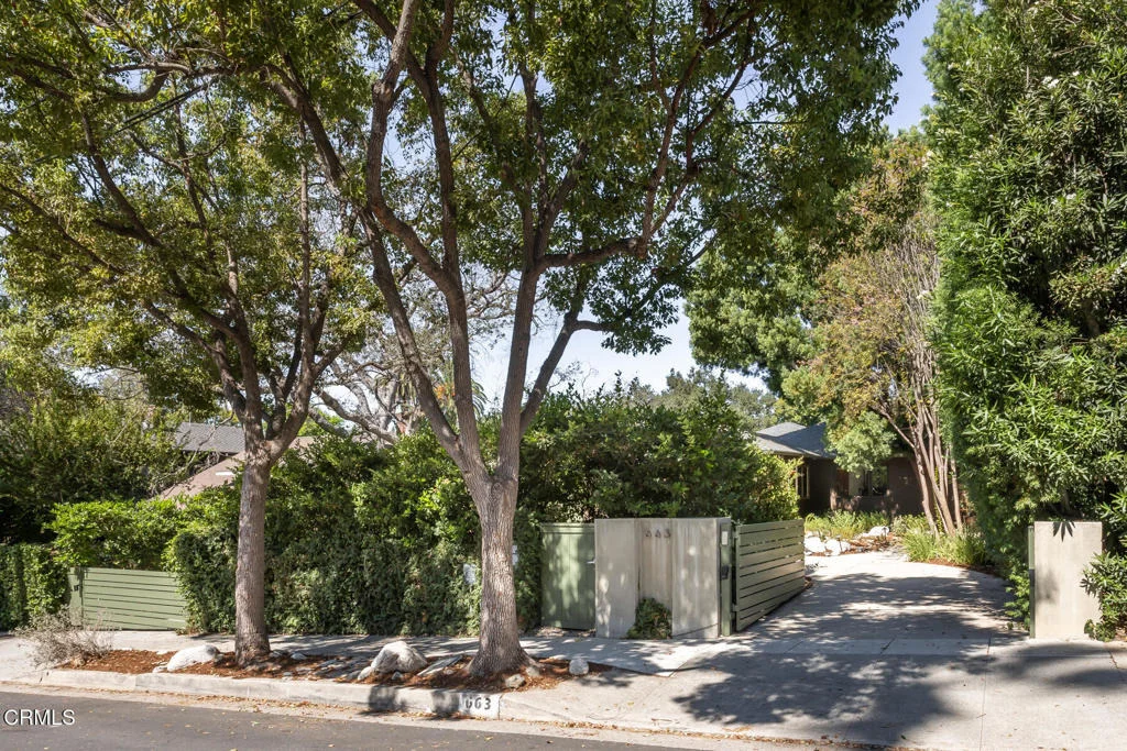 Photo of 663 W California Boulevard