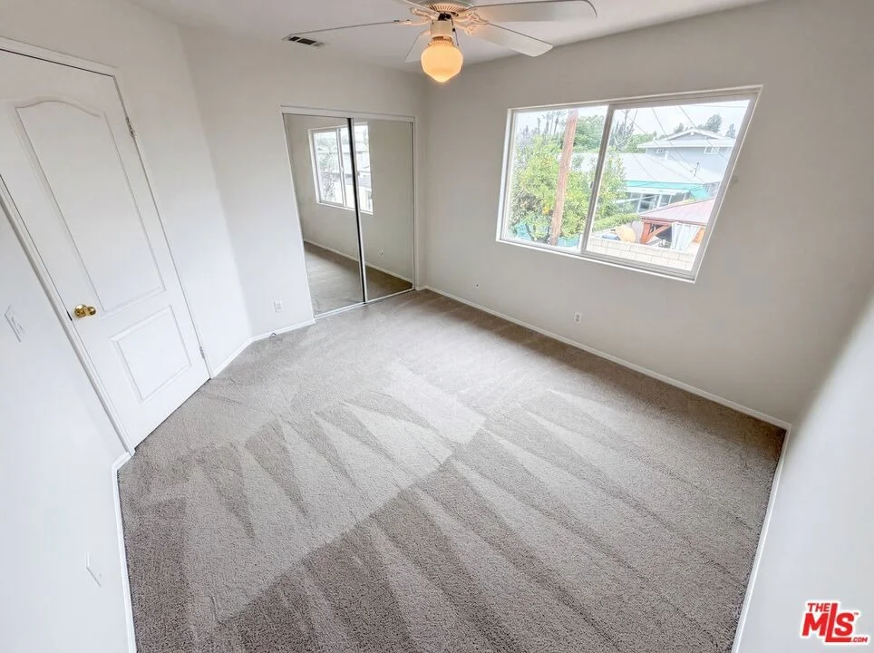 Photo of 1242 Heritage Way