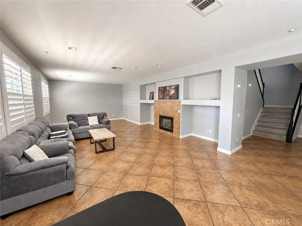 Photo of 15979 Ludlow