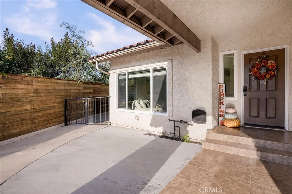 Photo of 10110 Sunland Boulevard