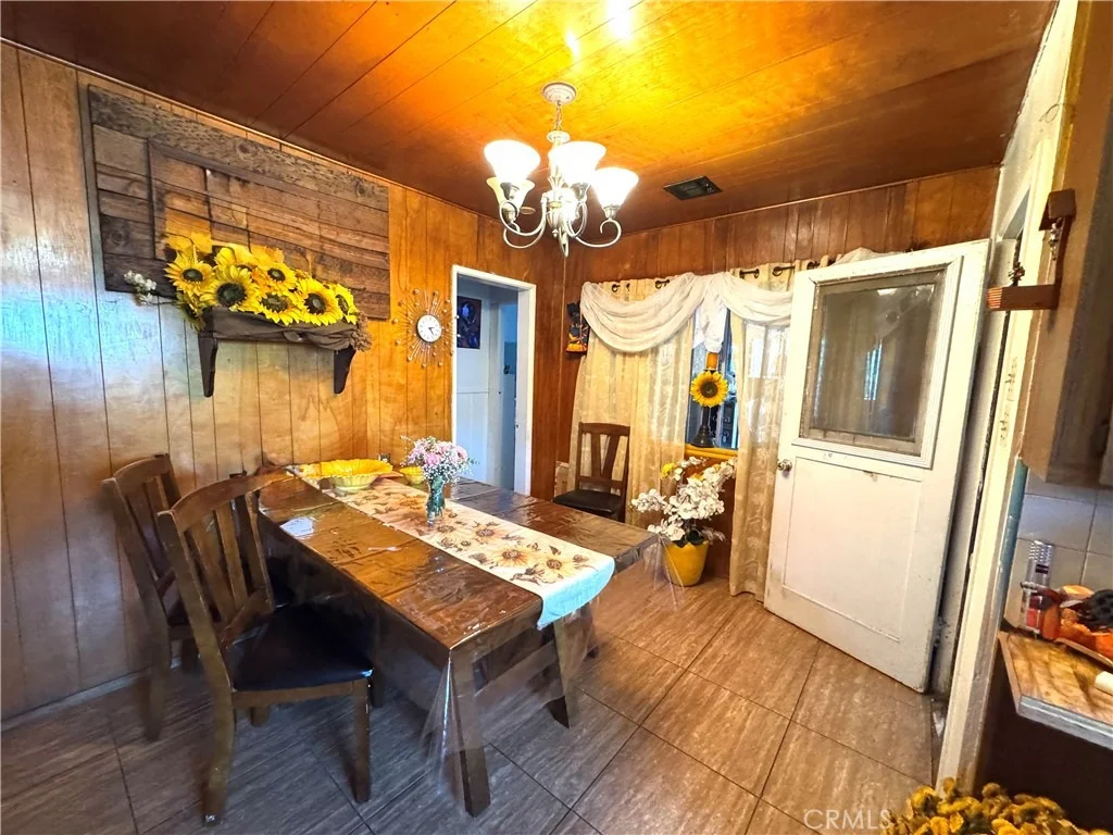 Photo of 6271 Stanton