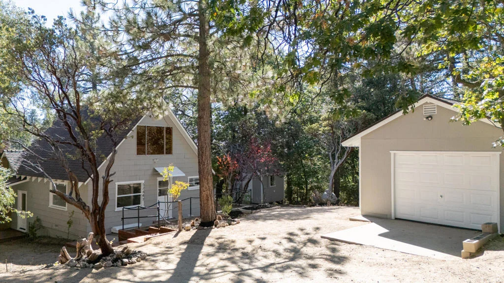 Photo of 52647 Pine Cove Road