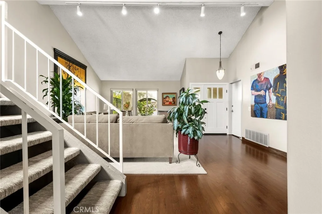 Photo of 7992 Sun Valley Way