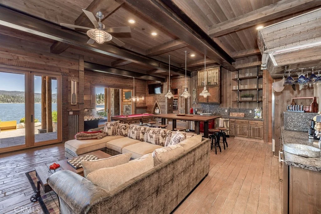 Photo of 659 Cove Drive