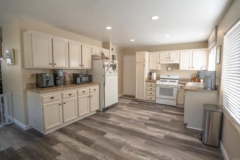 Photo of 33029 Rossman Circle