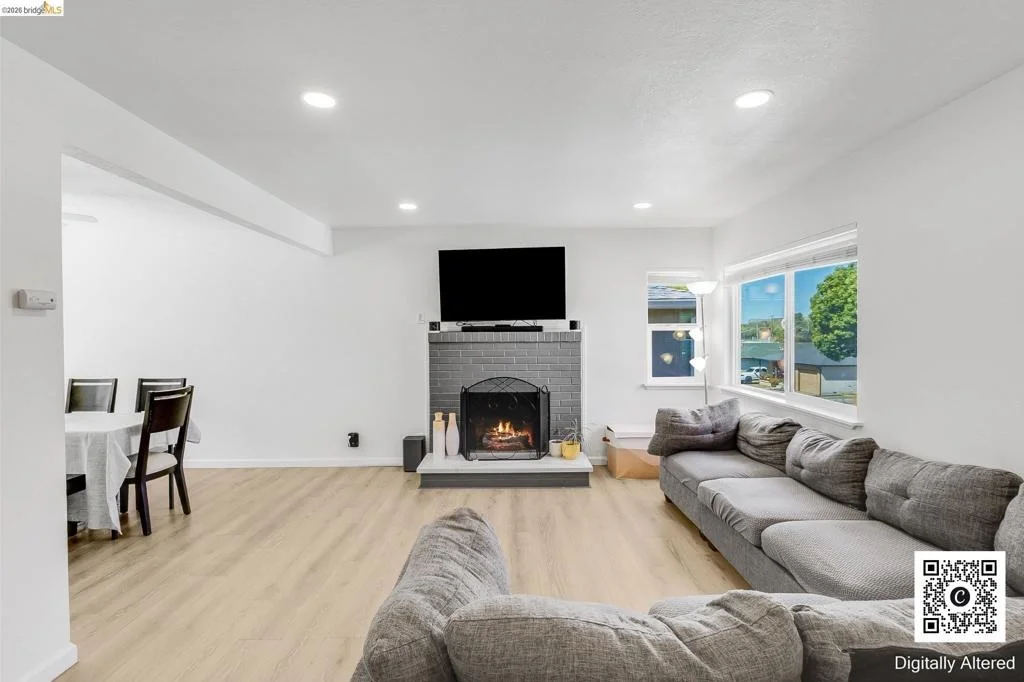 Photo of 335 Pepper Dr