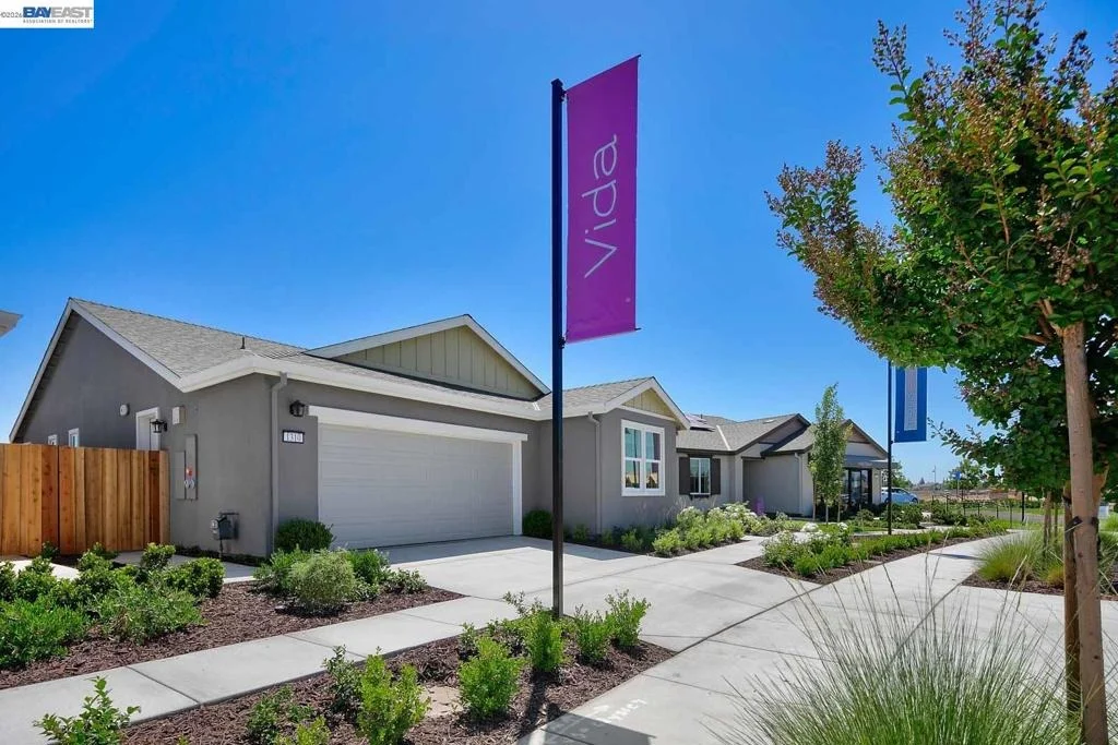 Photo of 1312 Parkcrest Circle