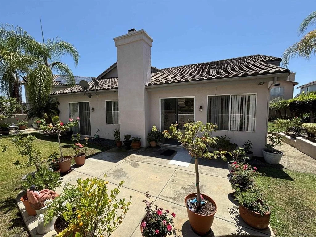 Photo of 653 Cantara Ln