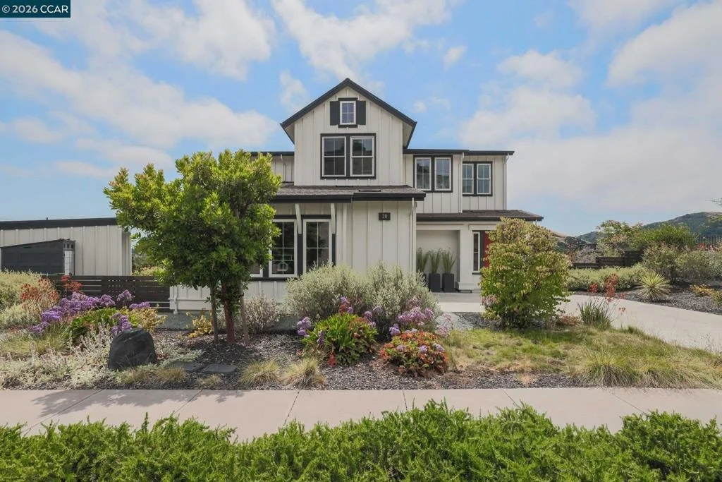 Photo of 38 Fiddleneck Way