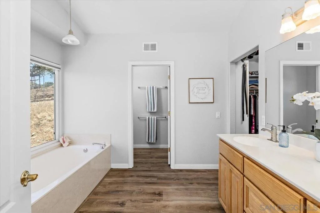 Photo of 1033 Via Contenta