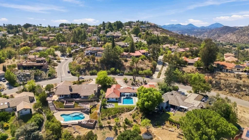 Photo of 15647 Calistoga Dr