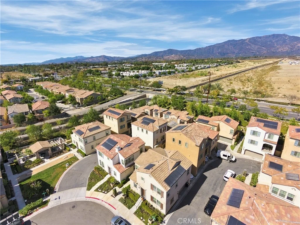 Photo of 881 Pear Court