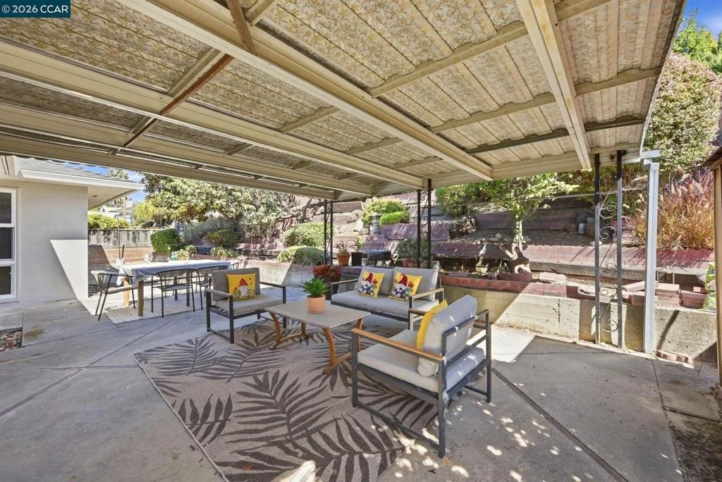 Photo of 2520 Benedict Dr