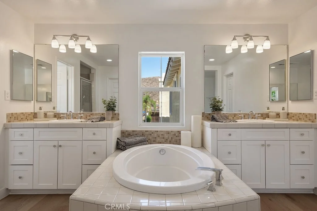 Photo of 243 Monument Parkway