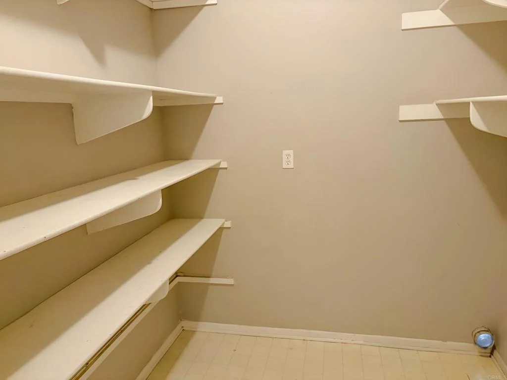 Photo of 756 Avenida Abeja