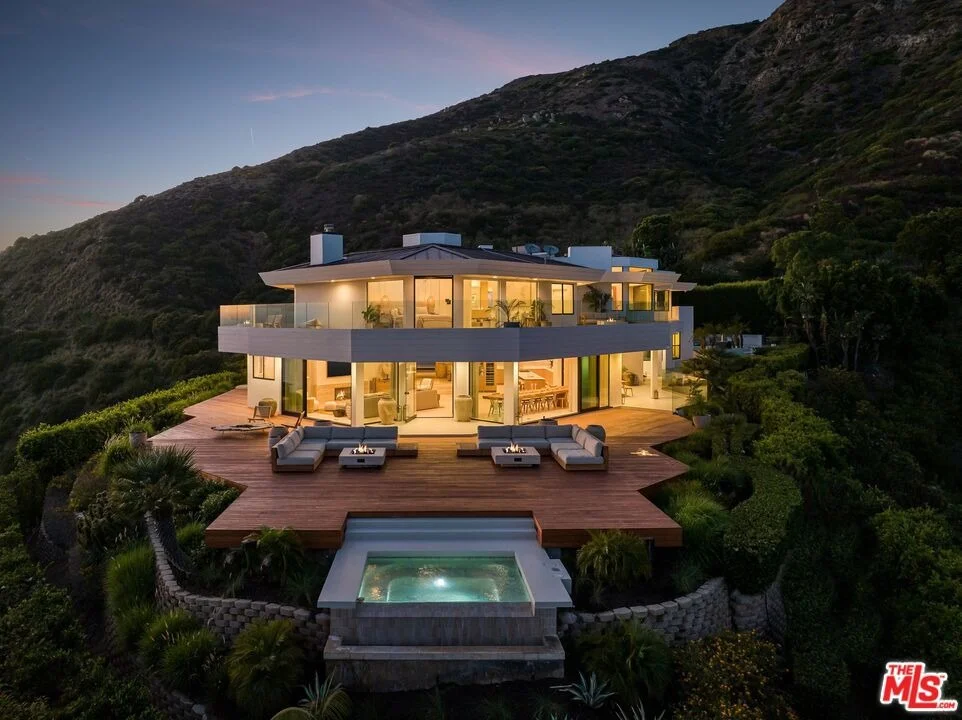 Photo of 4310 Encinal Canyon Road