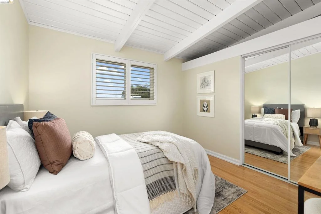 Photo of 7408 Park Vista
