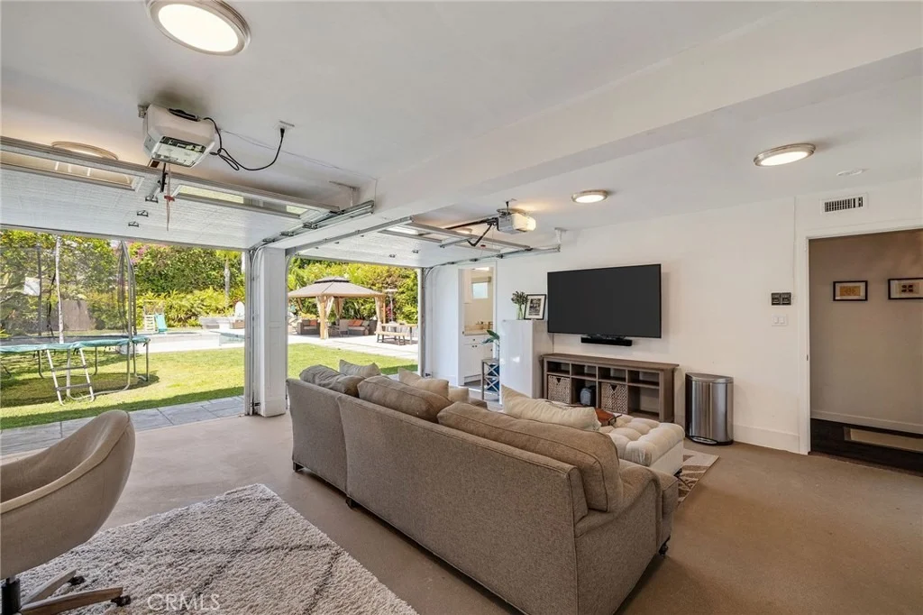 Photo of 1733 Addison Road