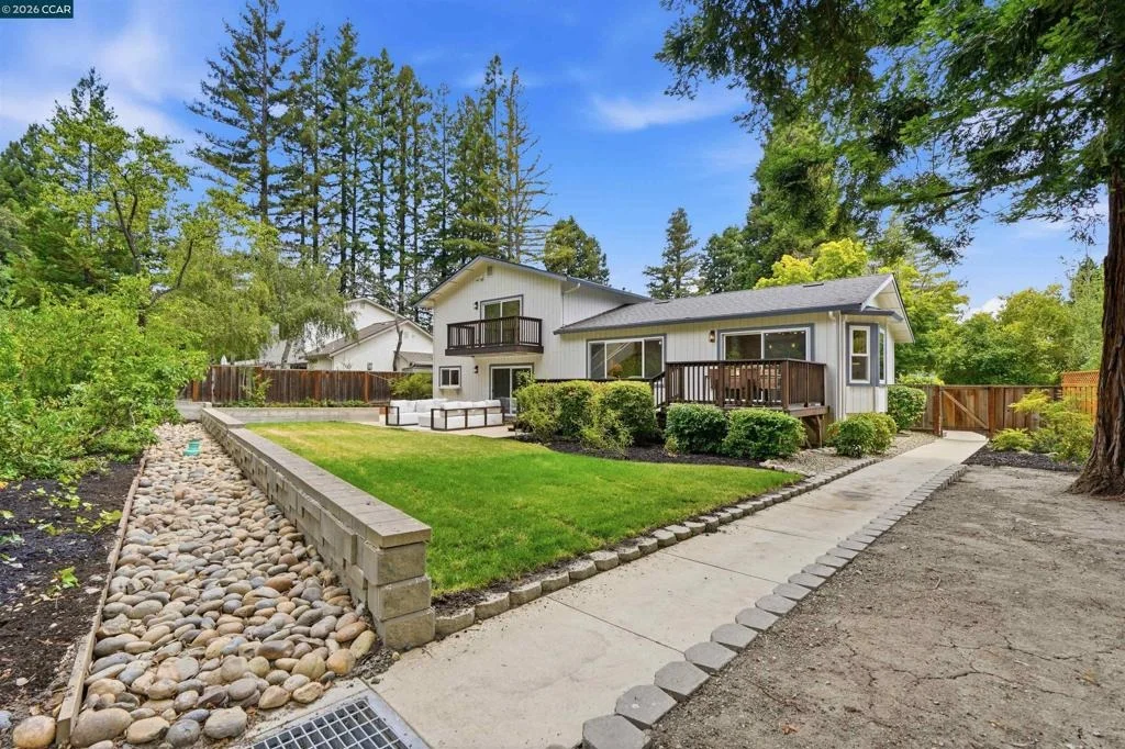 Photo of 2670 Corey Pl