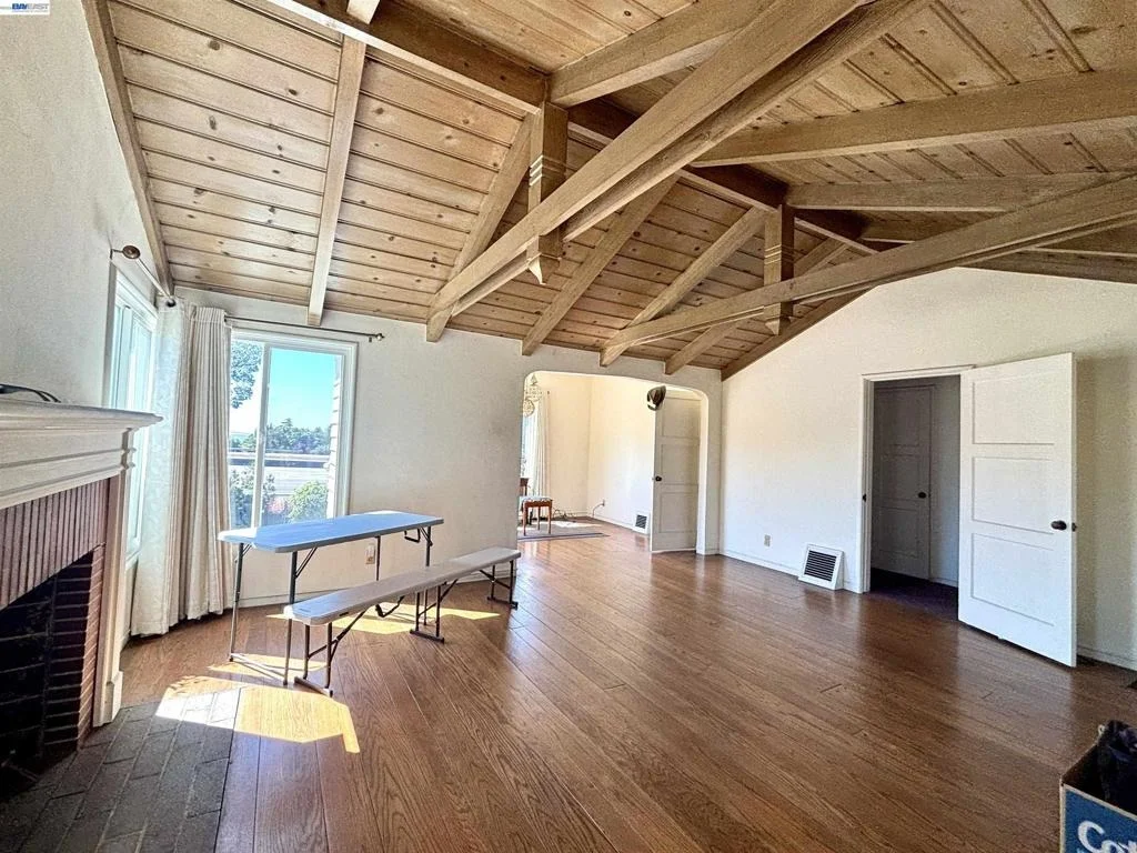 Photo of 4101 Mountain View Ave
