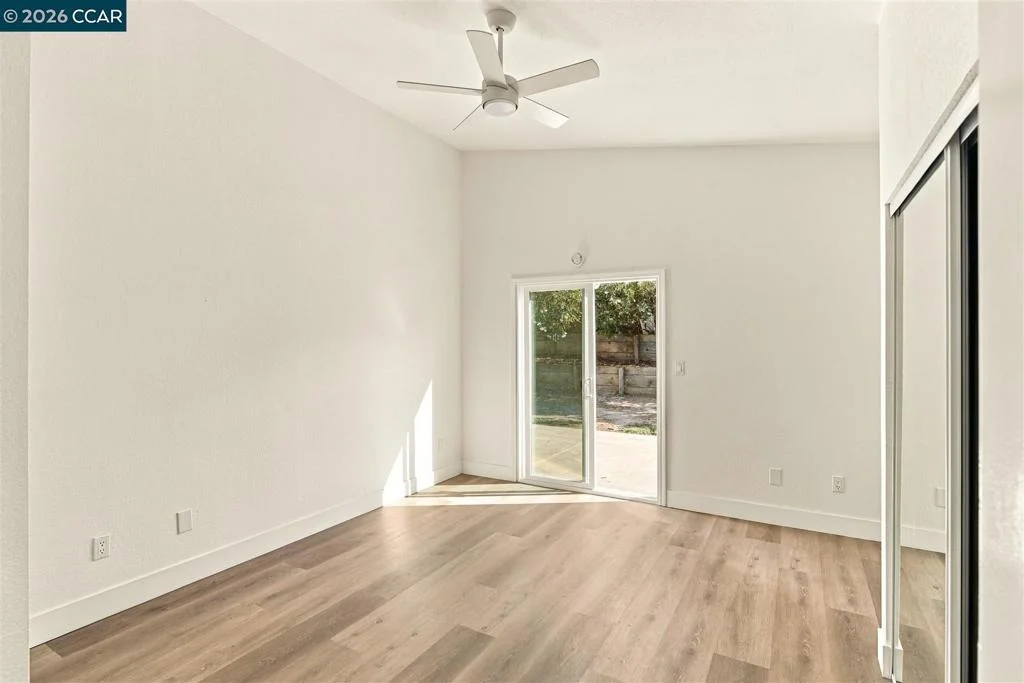 Photo of 301 Maude Ct