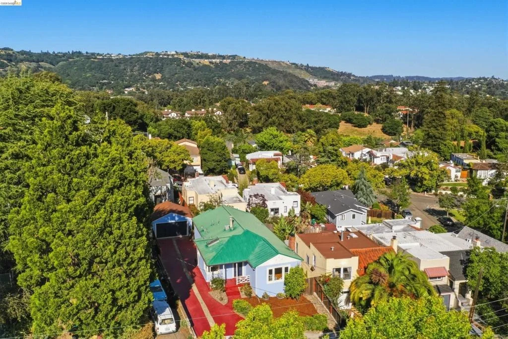 Photo of 3264 Madera Ave