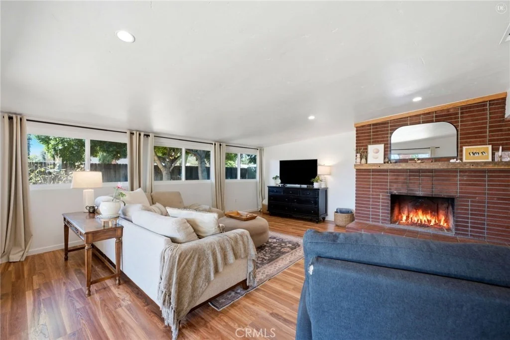 Photo of 8755 Delano