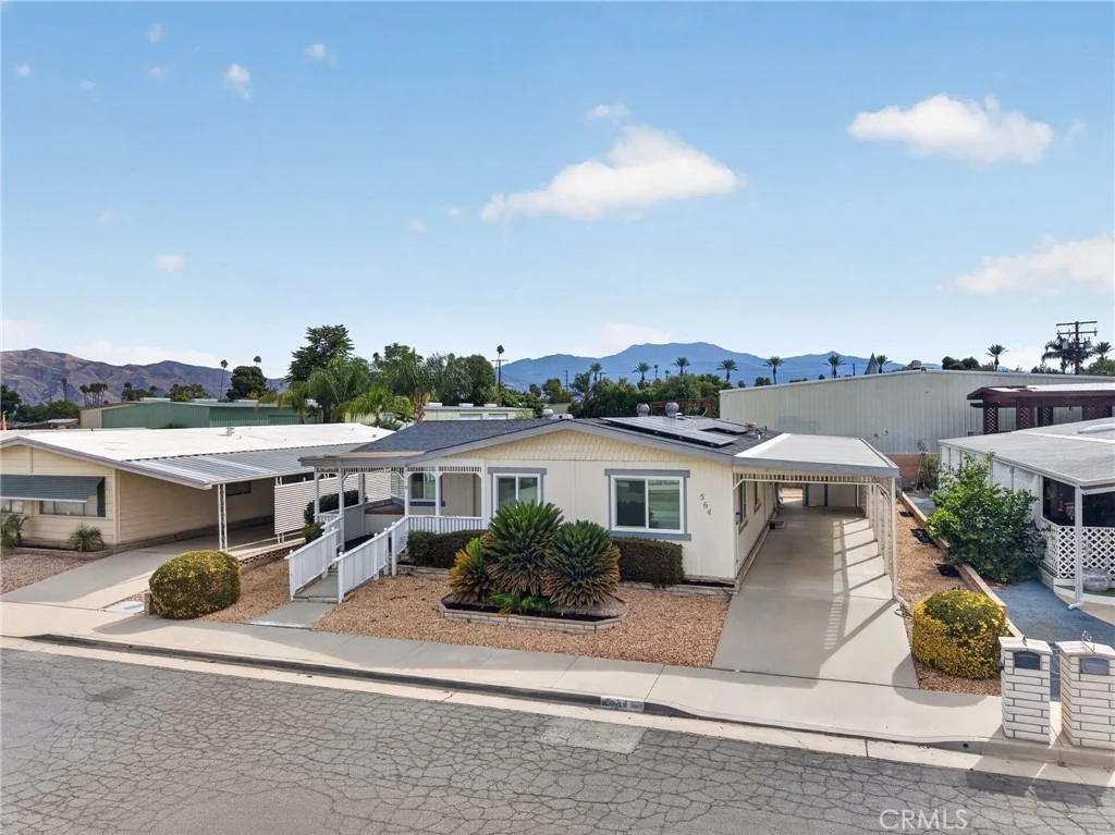 Photo of 564 De Soto Drive