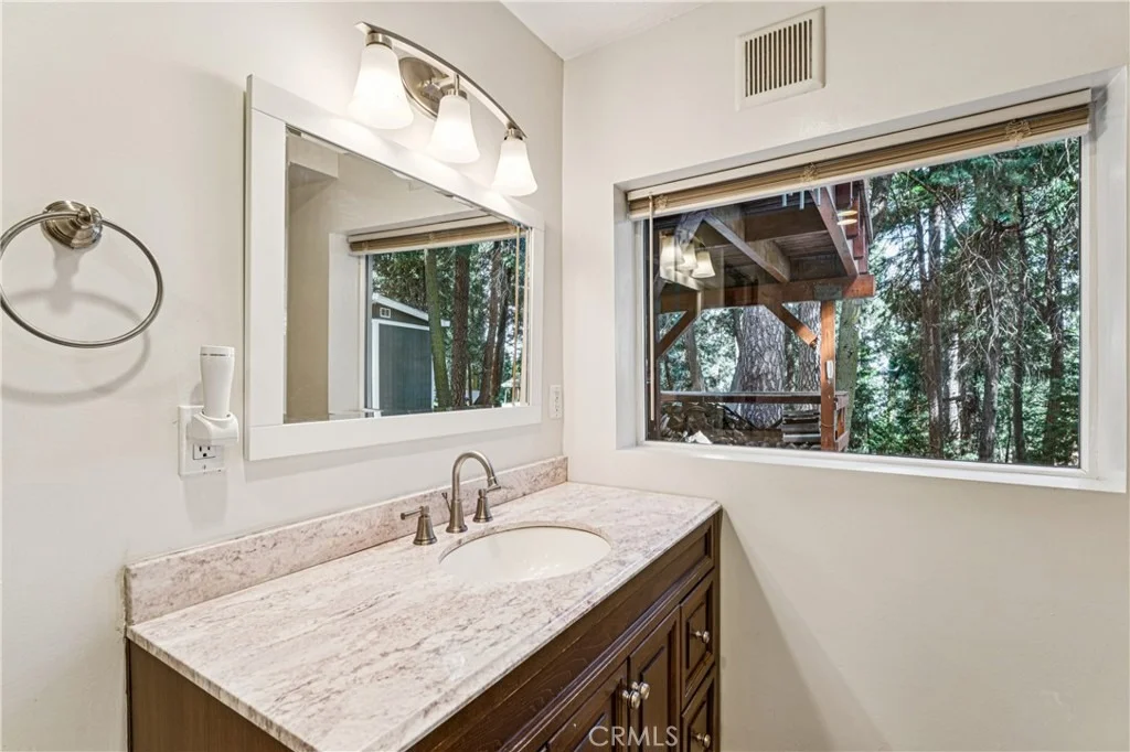 Photo of 355 Hartman Circle