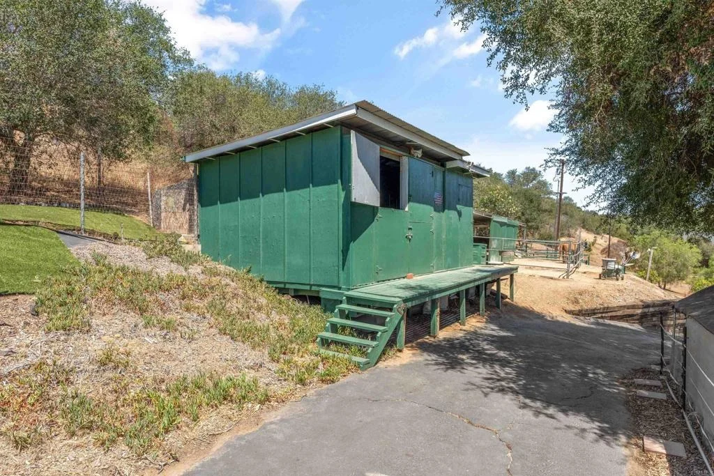 Photo of 4439 La Canada