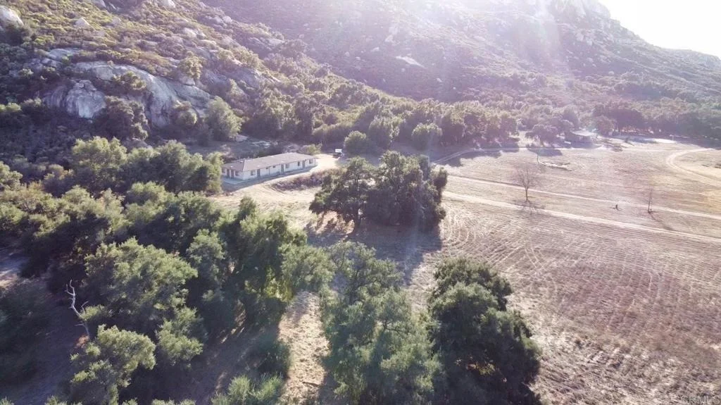Photo of 24352 Featherstone Canyon Rd