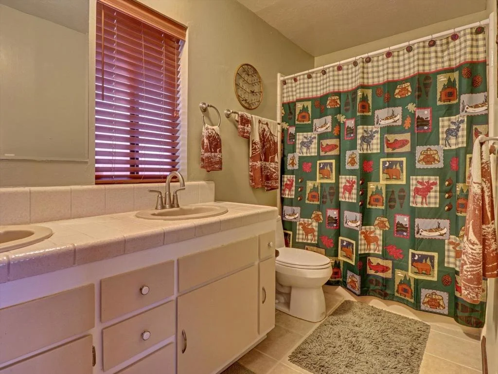 Photo of 214 S Fairway Drive