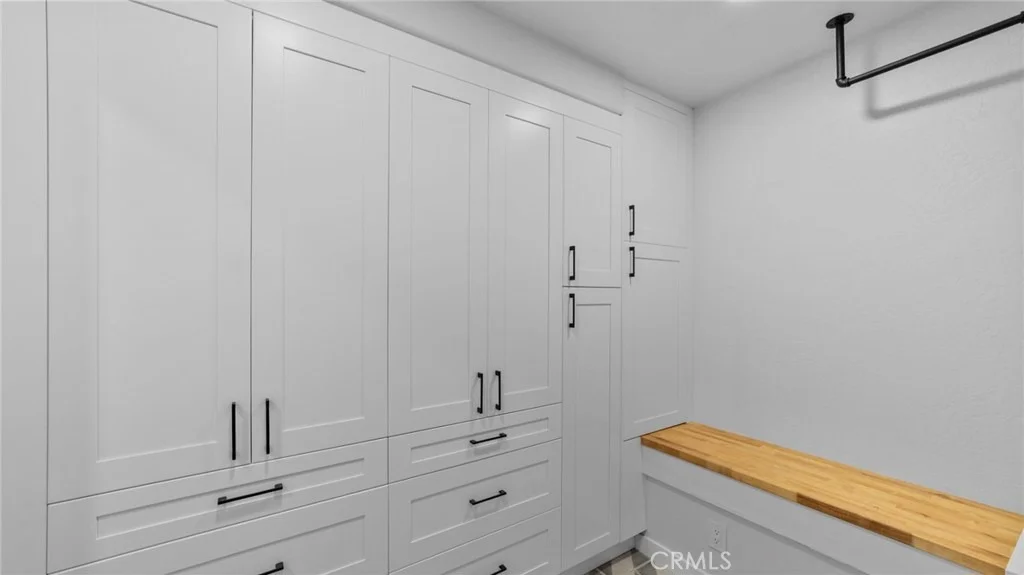 Photo of 1726 Kings Road