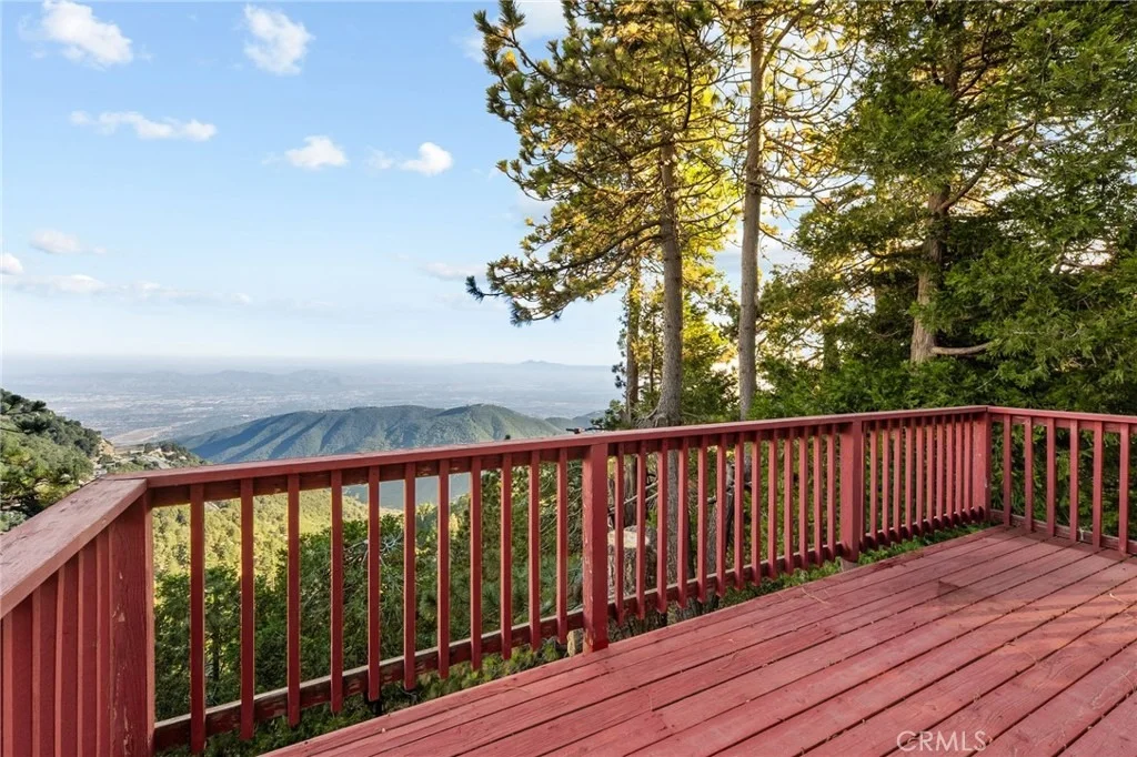 Photo of 23377 Crestview