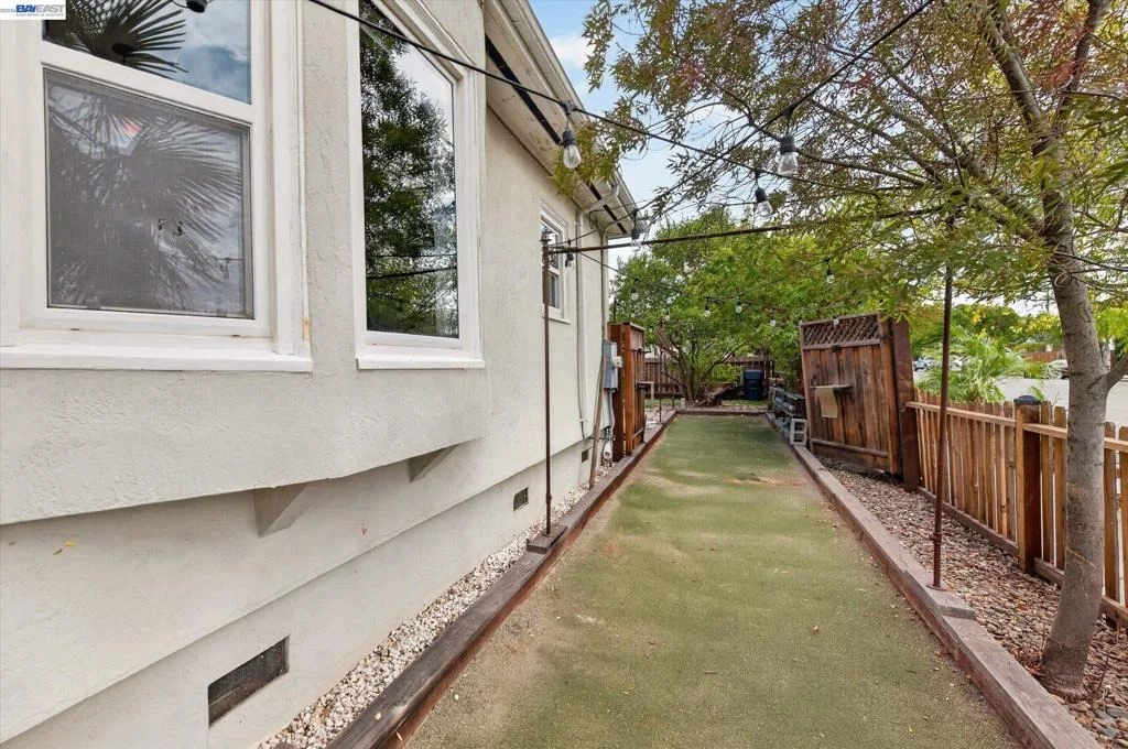 Photo of 1713 Elm St