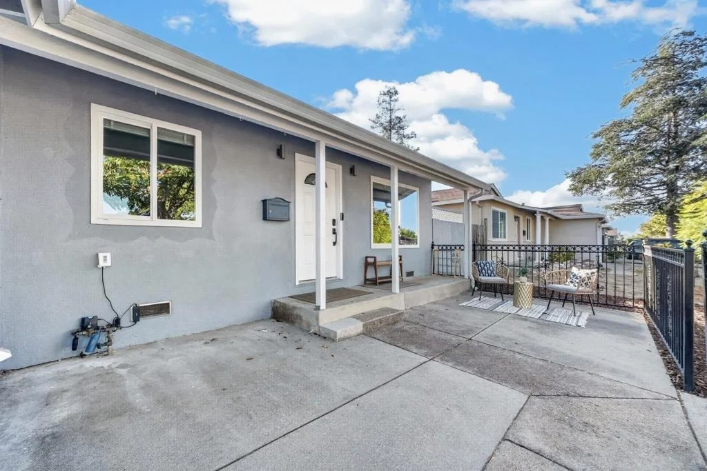 Photo of 5243 Amelia Drive