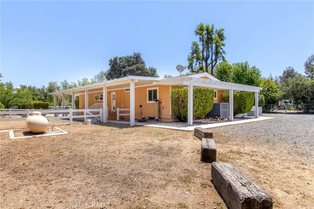 Photo of 31095 Saddleback Lane