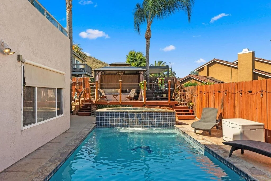 Photo of 10253 Paseo Park