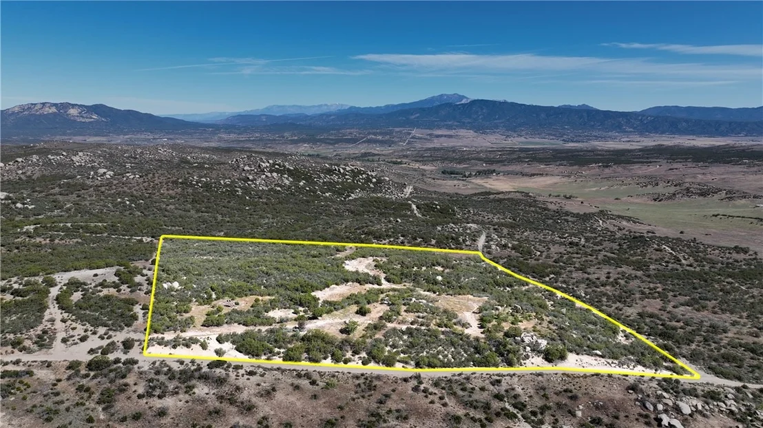 Photo of 55355 Tule Peak Road