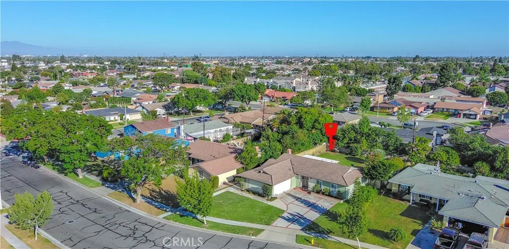 Photo of 3156 W Teranimar