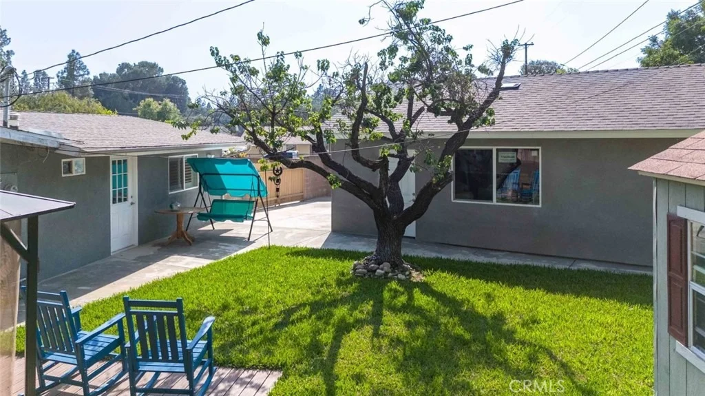 Photo of 301 W Ashby Street