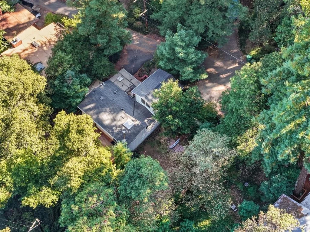 Photo of 121 Mahogany Way
